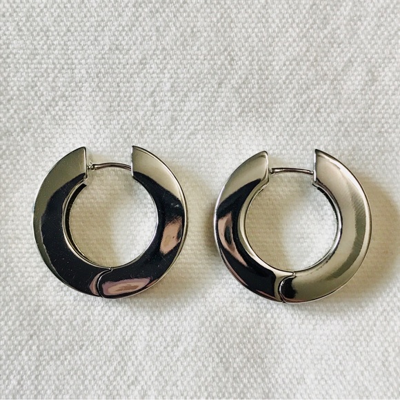 NWT LUV AJ Coco Hinge Hoops Silver Plated $85 RETAIL - Picture 3 of 8